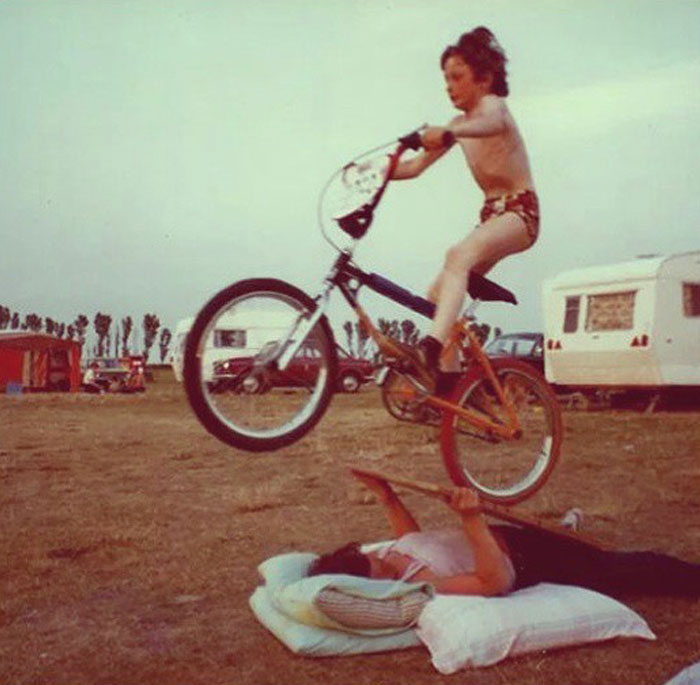 best funny photos, Funny, funny parenting fails, funny parents, funny photos, old photos, old-school parenting, parenting, parenting fails, parenting photos, Photos, vintage photos, parents outsmart their kids, parents get the best of their kids, parents smarter than kids, parents best kids, funny parents, funny parent, funny mom, funny dad, funny kids, parenting fails, parents funny, funny parenting, parents trolling, parents trolling their kids, parents troll kids, embarrassed kids, kids embarrassed, embarrassing parents, parents embarrassing, embarrassing mom, embarrassing dad, embarrassing moms, embarrassing dads, funny pics, funny pic, funny pictures, funny picture, funny photo, funny photos, funny family, family funny, parents vs kids, kids vs parents, parents versus kids, kids versus parents
