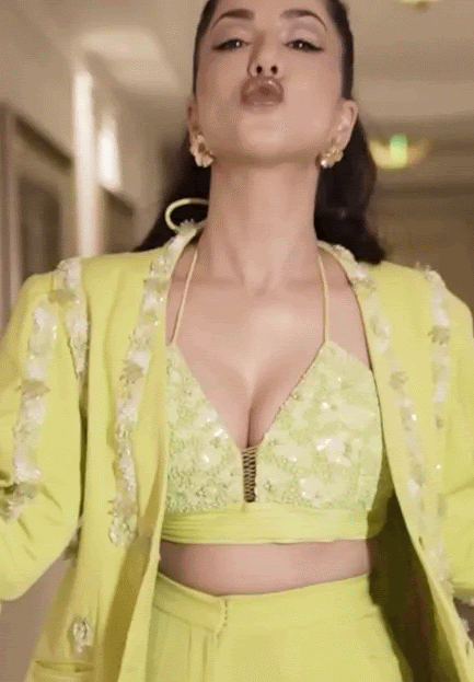 sunny leone cleavage pantsuit sunny leone cleavage pantsuit