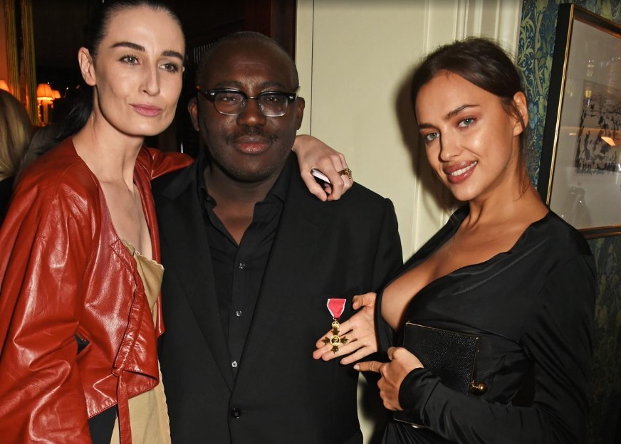 50 Times Celebs Went Braless - Stars who go braless 4