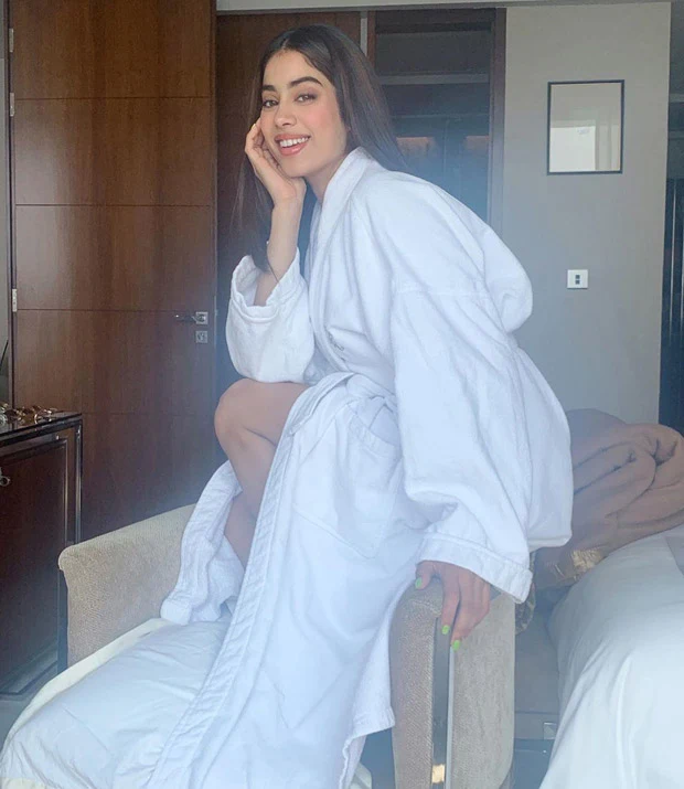 Janhvi Kapoor bathrobe bollywood actress Janhvi Kapoor bathrobe bollywood actress