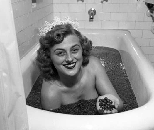 Miss Blueberry Queen, 1955 Bathtub