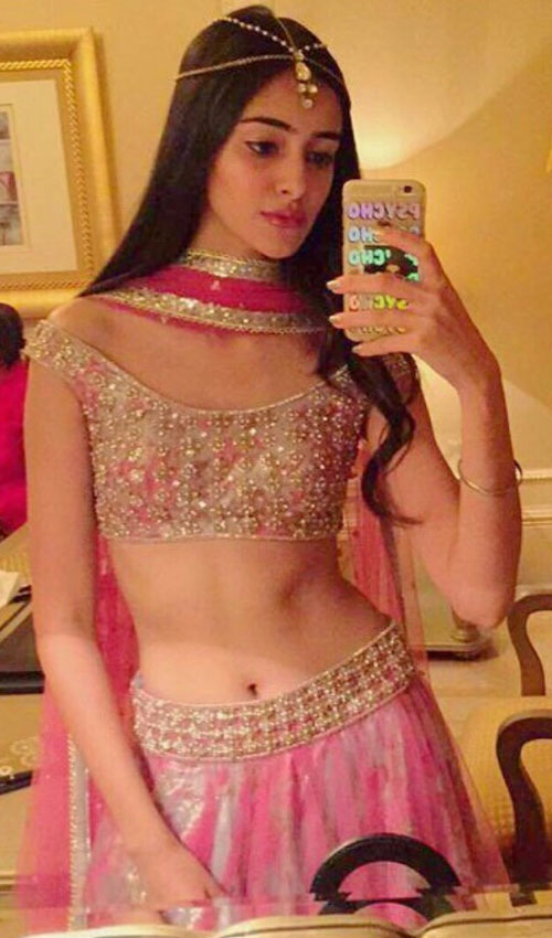 Ananya Pandey Hot Navel