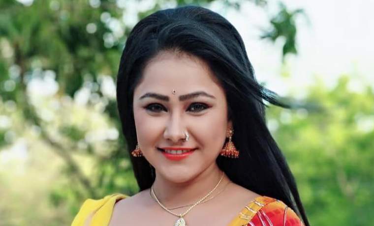 Priyanka Pandit hot and beautiful image