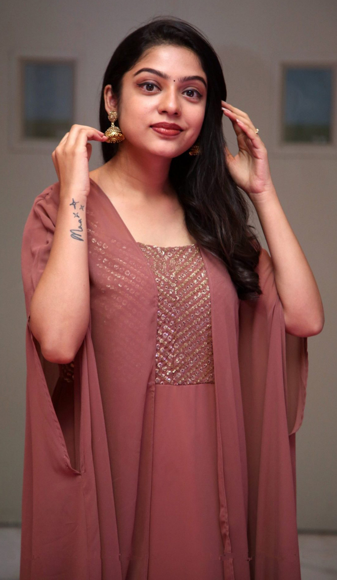 Kannada Heroine Varsha Bollamma