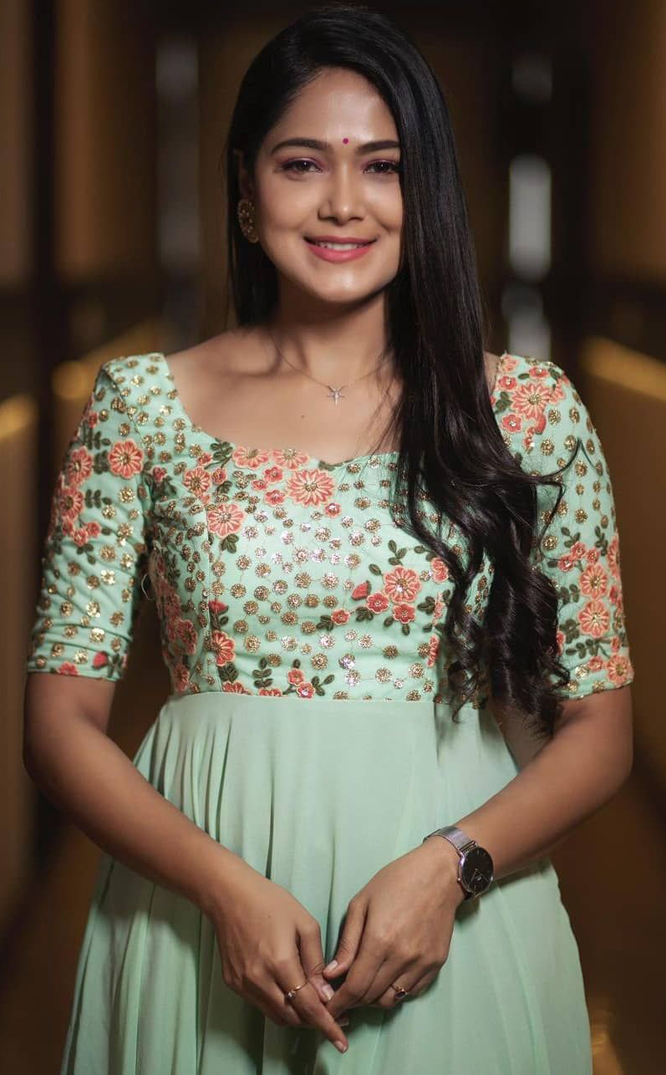 Kannada Serial Actress Mokshitha Pai