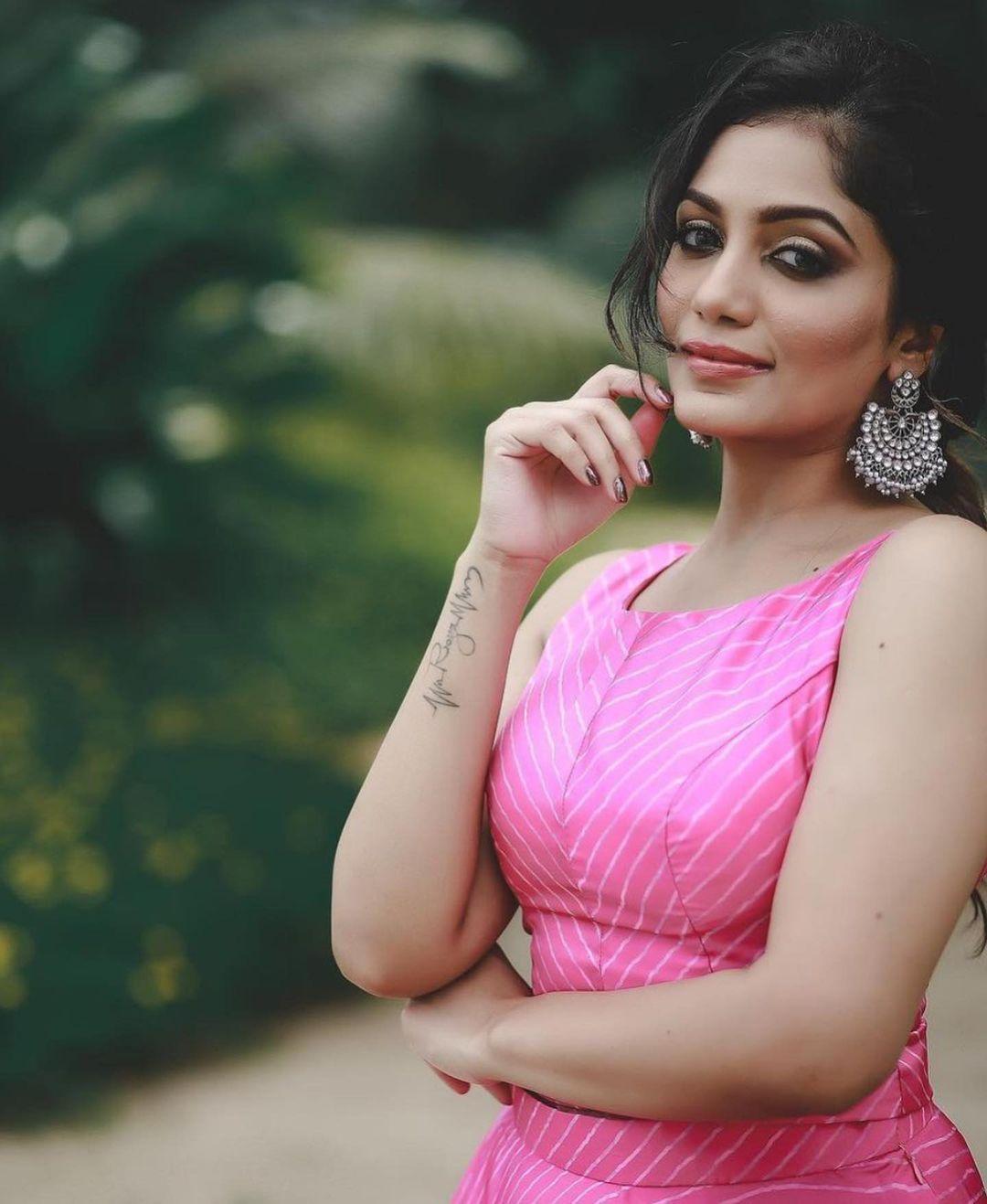 Malayalam Anchor Arya