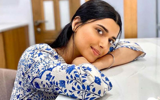 Nimrat Khaira