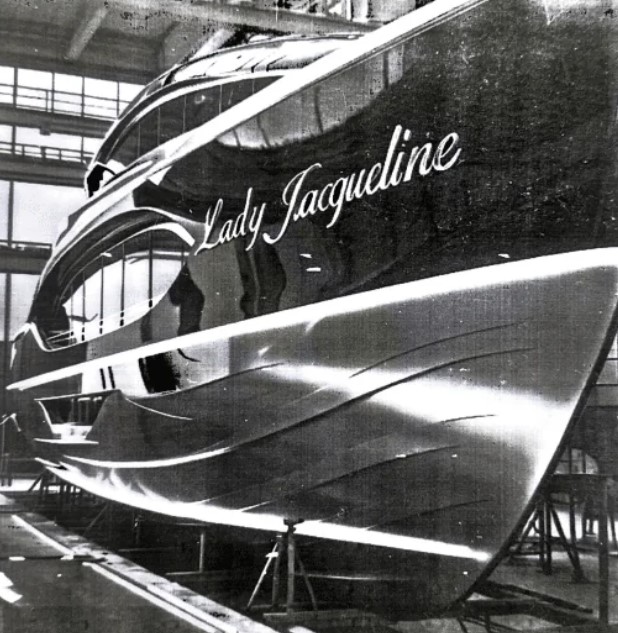 Sukesh gifts to Jacqueline