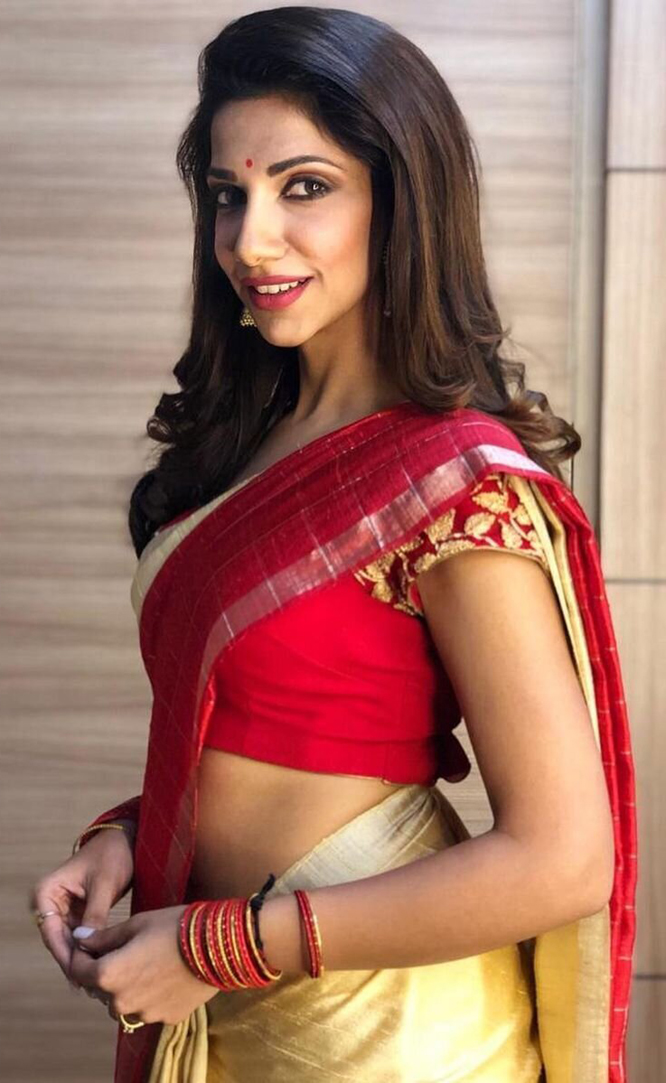Tamil Anchor Bhavana Balakrishnan