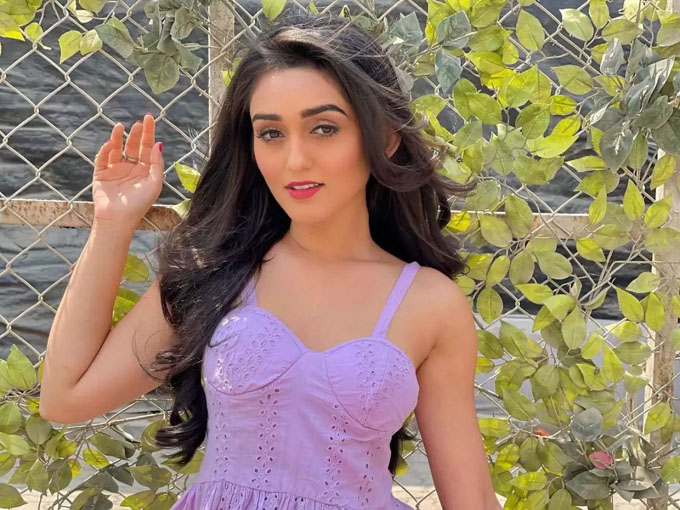 beautiful indian hot