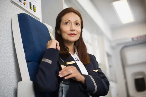 Flight Crews Share The Darkest Secrets of Flying
