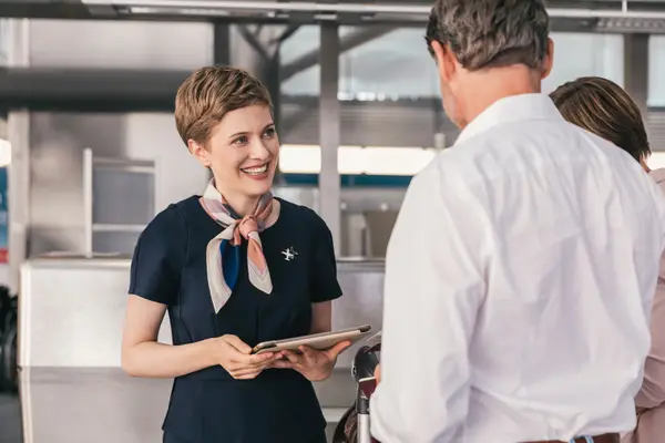 Flight Crews Share The Darkest Secrets of Flying