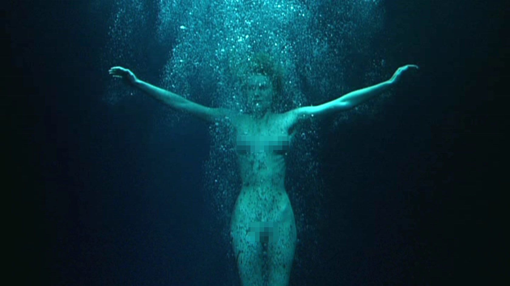 32. Rebecca Romijn – Femme Fatale 32. Rebecca Romijn – Femme Fatale