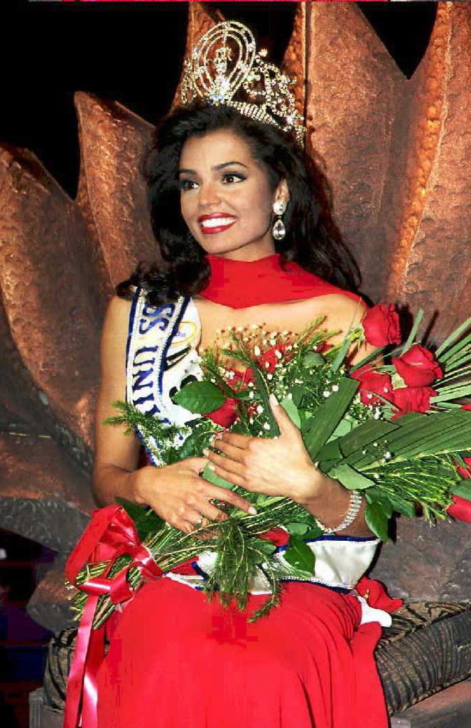 1995 – Chelsi Smith (United States)