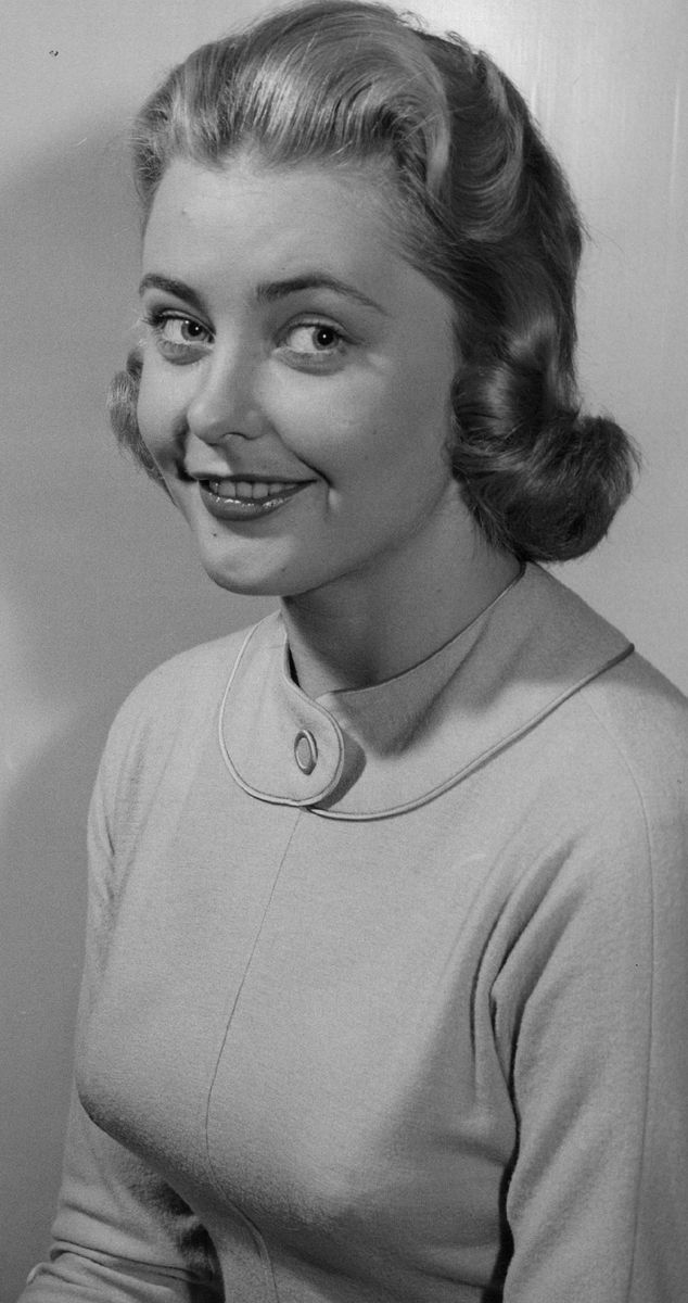 1955 – Hillevi Rombin (Sweden)