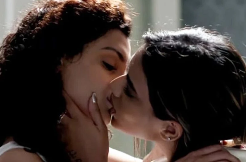 7 Hottest Lesbian Scenes From Bollywood Movies And Web Series