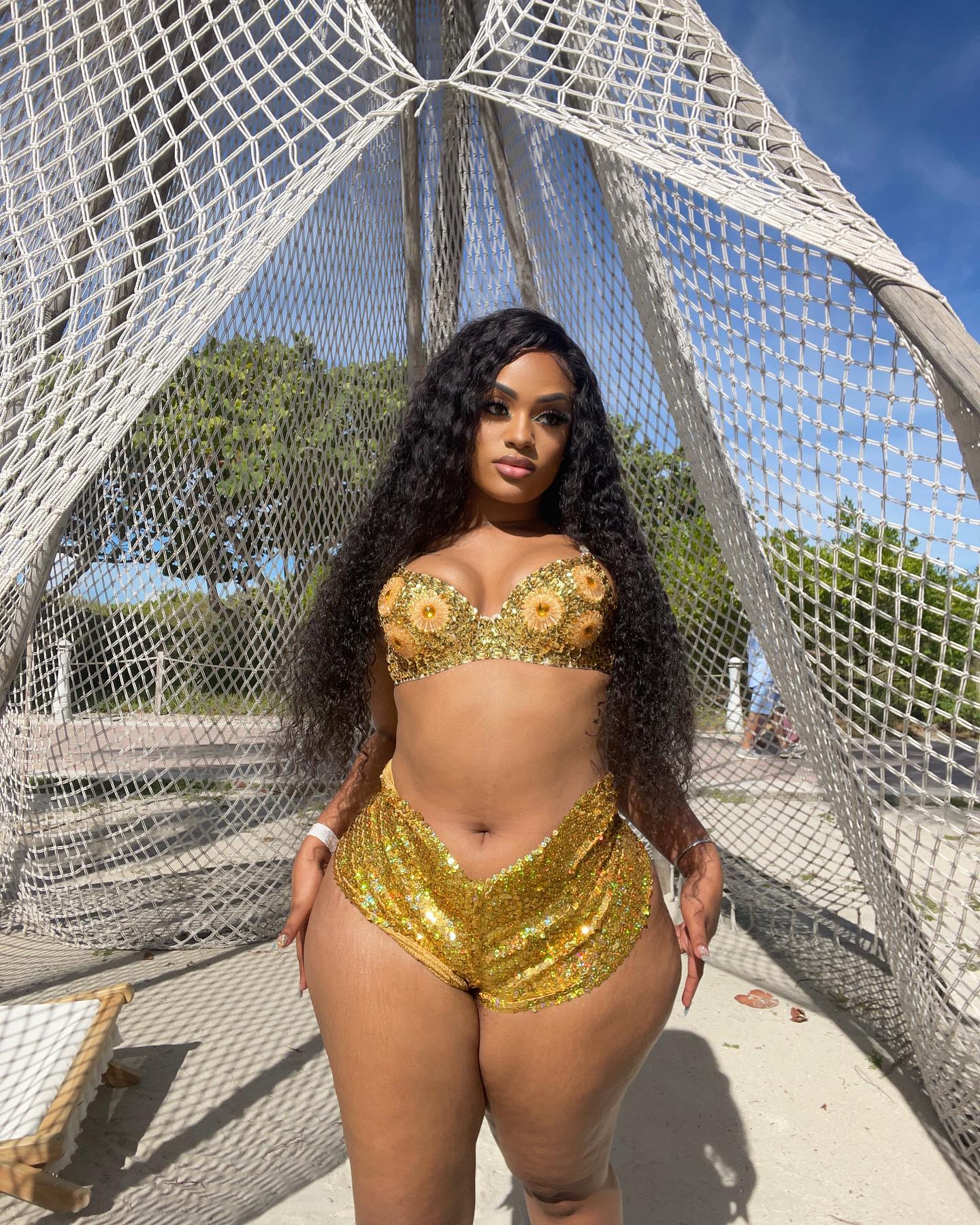 Natural Sophistication Creates An Unforgettable Image For Nyny Irene